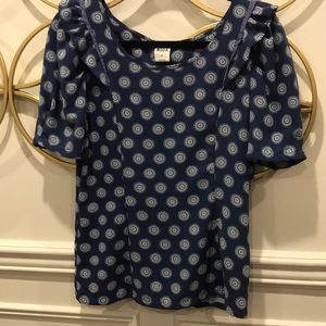 VERO MODA ladies Stylish Top with puffy sleeves. Size Medium, blue in colour